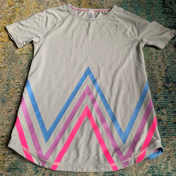 Ivivva by Lululemon Run Tee size 10!! Awesome ❤️ - Picture 2 of 6